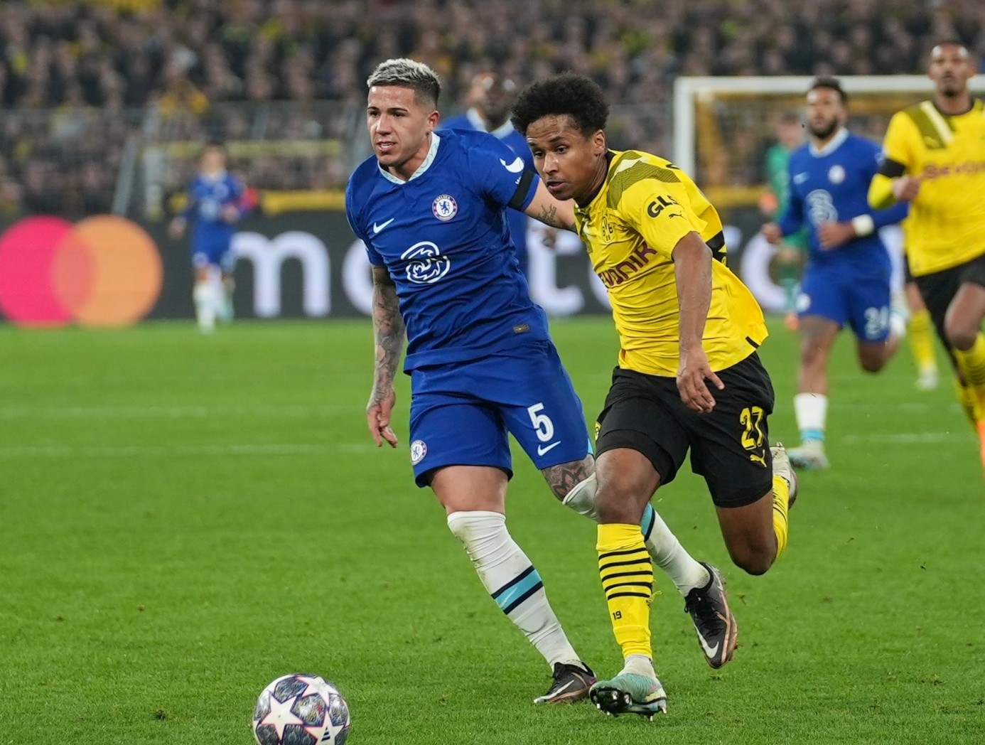 九游体育登录 TheShy遭遇十二连败，巴黎圣日耳曼教练面临压力！